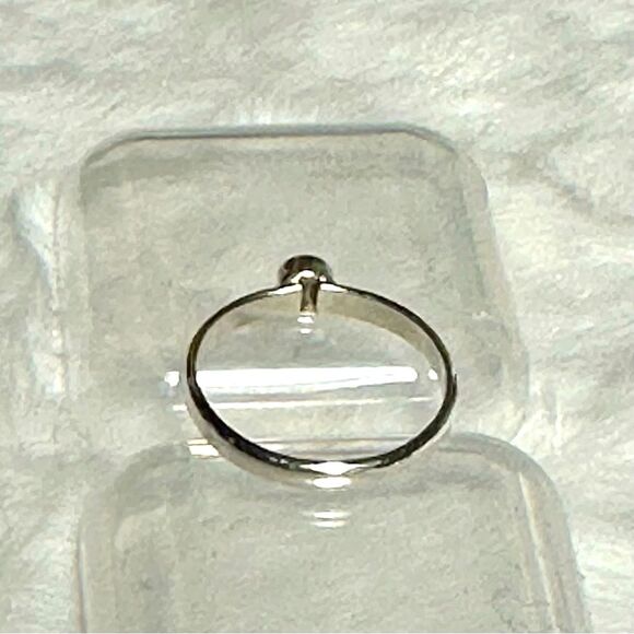 Blue Fire Opal & Sterling Silver Stacking Ring - Picture 4 of 5